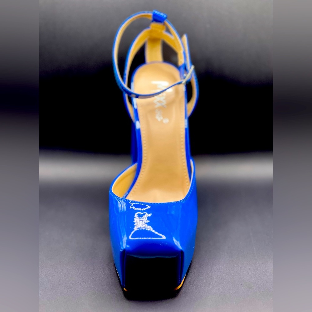 Blue patent, leather square toe